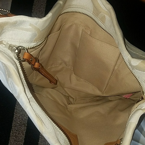 Authentic Coach purse - Picture 6 of 8